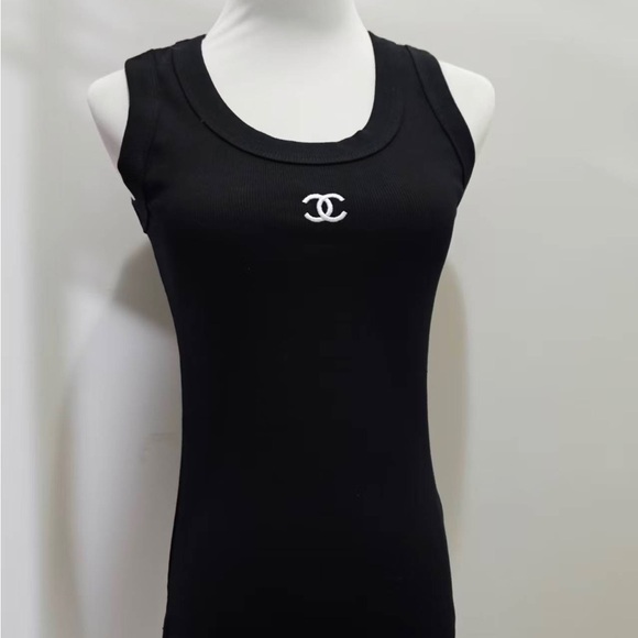 Meet the Posher Tops - Chanel Black Sleeveless CC Logo Ribbed Tank Top